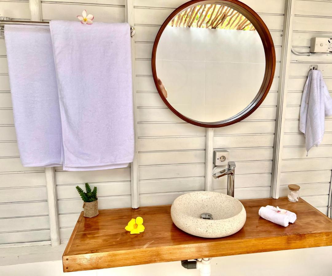 Mista Ceningan'S Beach Bungalows Previously The Kubu 221 Nusa Lembongan  Ngoại thất bức ảnh