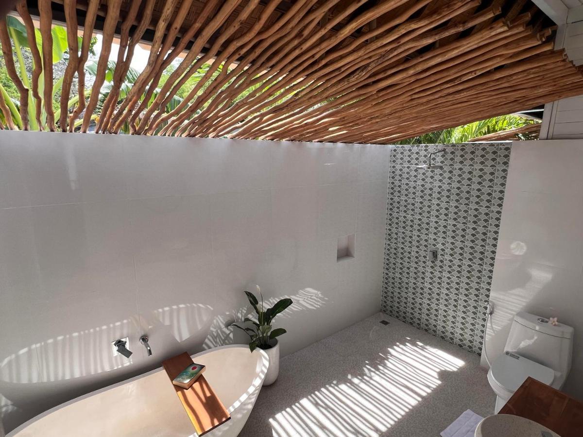 Mista Ceningan'S Beach Bungalows Previously The Kubu 221 Nusa Lembongan  Ngoại thất bức ảnh