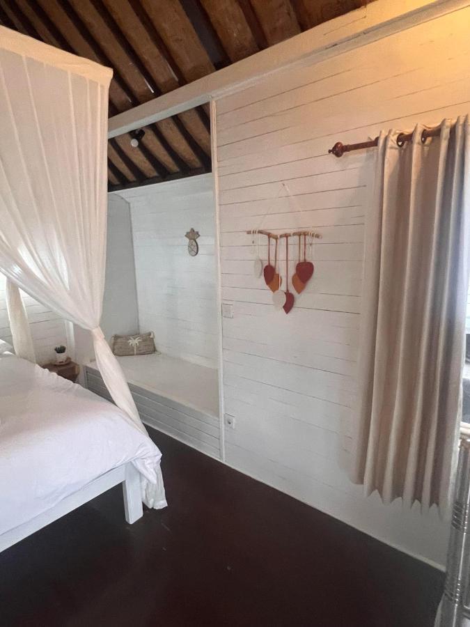 Mista Ceningan'S Beach Bungalows Previously The Kubu 221 Nusa Lembongan  Ngoại thất bức ảnh