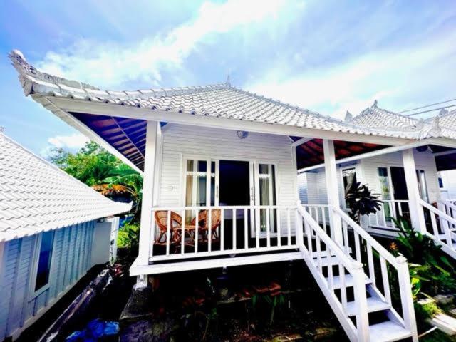 Mista Ceningan'S Beach Bungalows Previously The Kubu 221 Nusa Lembongan  Ngoại thất bức ảnh